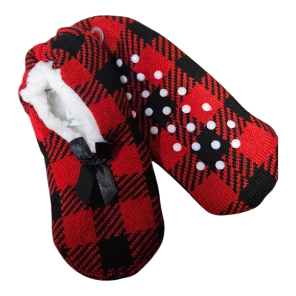 Maurices Red and Black Plaid Slipper Socks - Picture 3 of 3